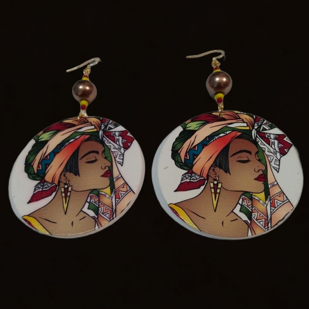 Very cute Earrings. Brand New
